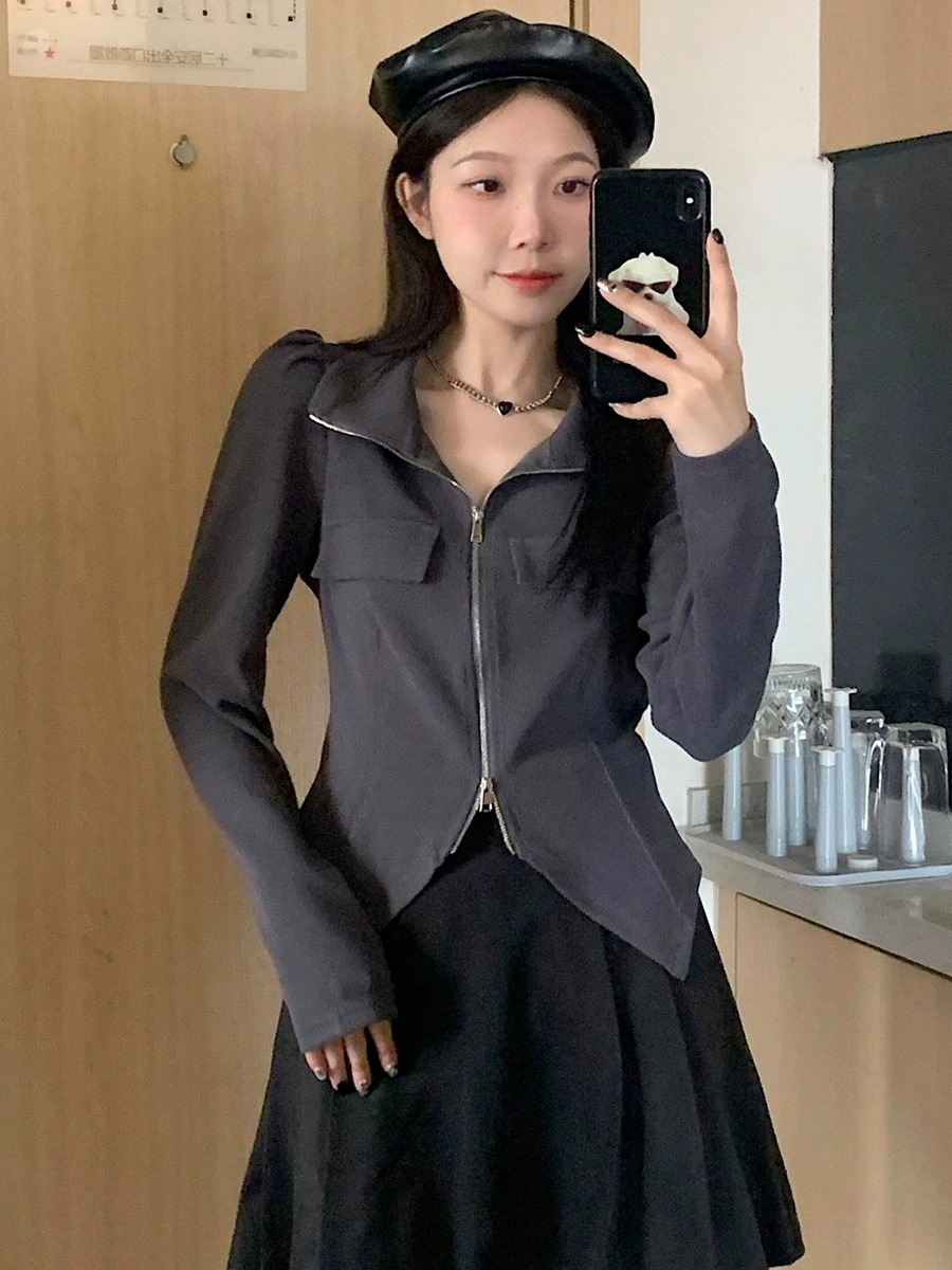 超火長袖t恤女秋裝設計感小眾胖MM短款不規則打底衫內搭別致上衣