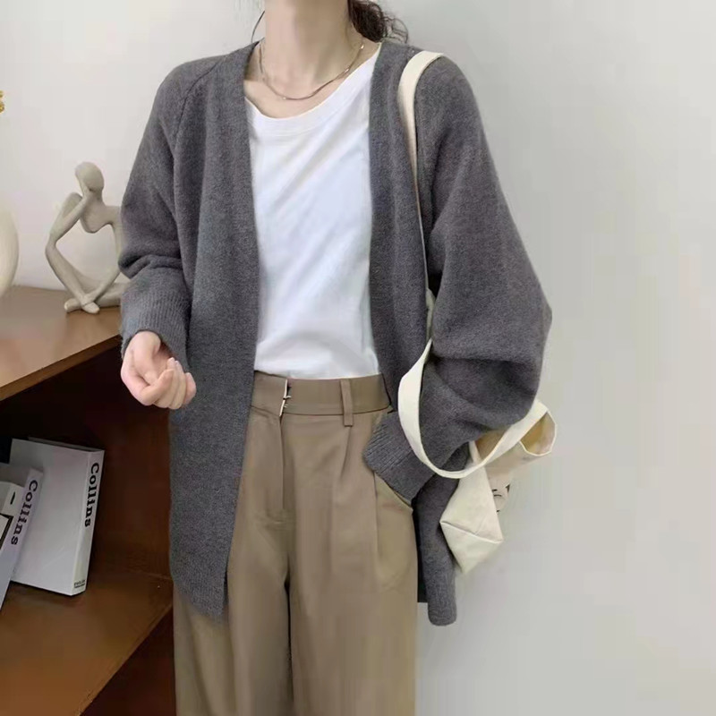 Autumn thickened Korean style retro versatile loose lazy large size short V-neck sweater knitted cardigan jacket for women trendy