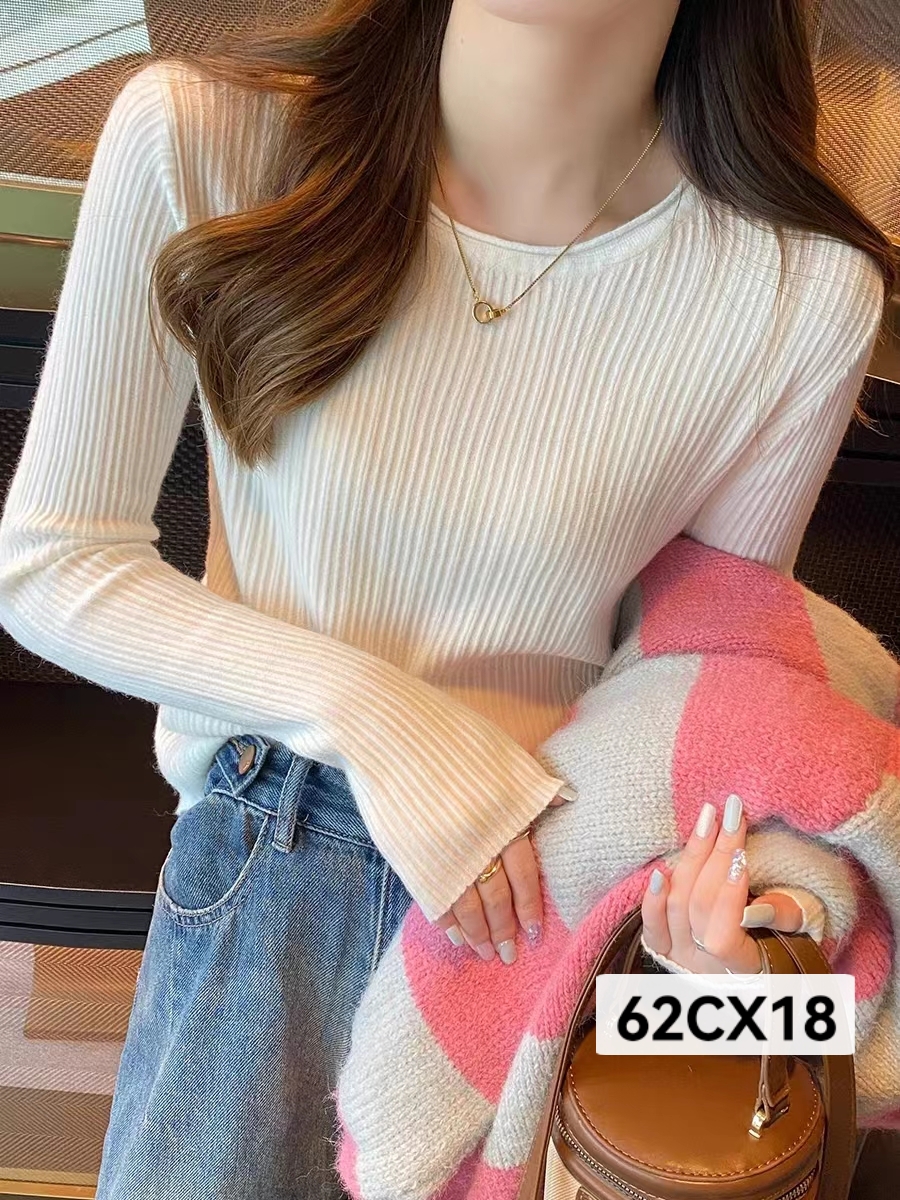 白色打底衫女內搭圓領針織衫寬鬆上衣2023新款秋冬羊絨毛衣苞芯紗