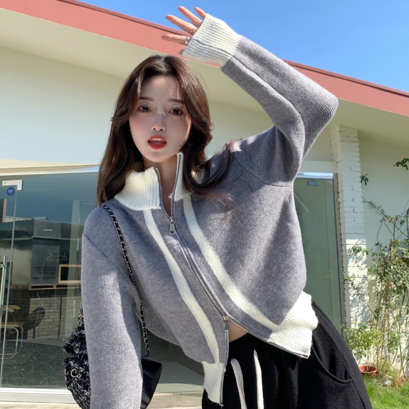 Two-way zipper knitted cardigan top for women, spring and autumn fashionable outer wear design, niche contrasting color turtleneck sweater jacket