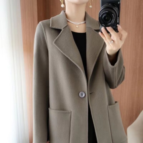 2023 new autumn and winter cashmere double-sided coat women's short buttoned small 100% wool woolen coat