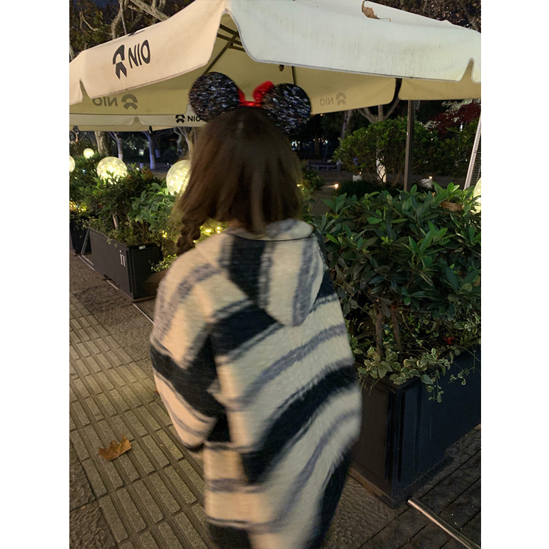 Official picture of velvet striped woolen coat for women winter retro loose mid-length hooded woolen coat