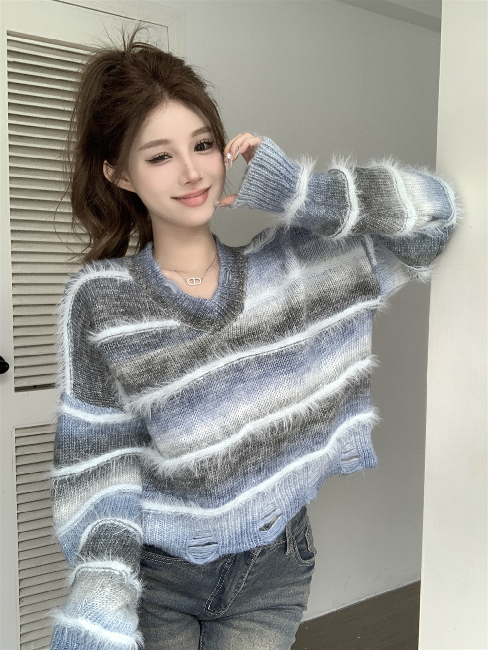 實拍~ 2023秋冬設計感軟糯長袖毛衣V領套頭寬鬆顯瘦毛衣女