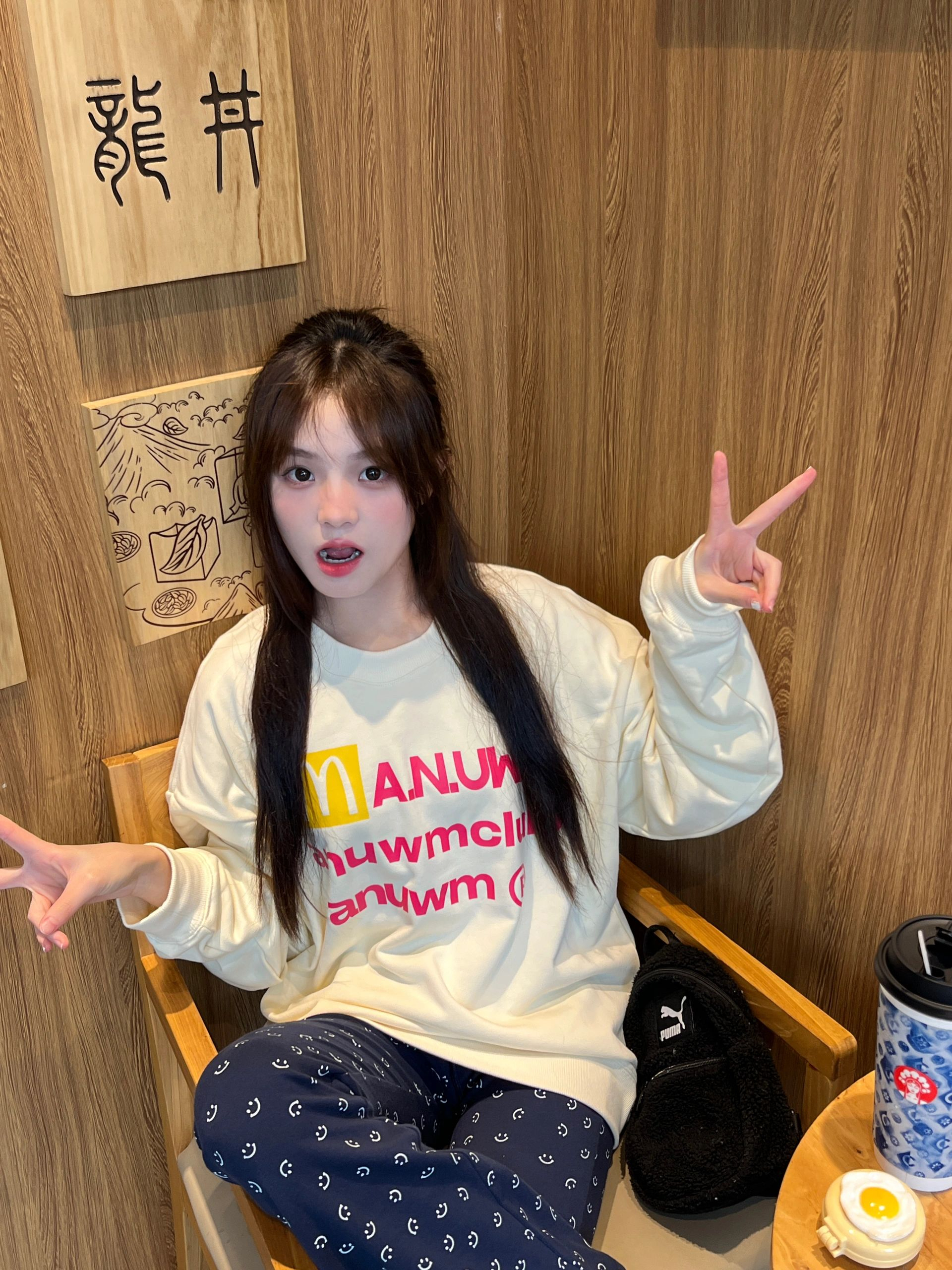 2023秋冬新款美式hiphop圓領衛衣女韓版寬鬆oversize正肩長袖上衣