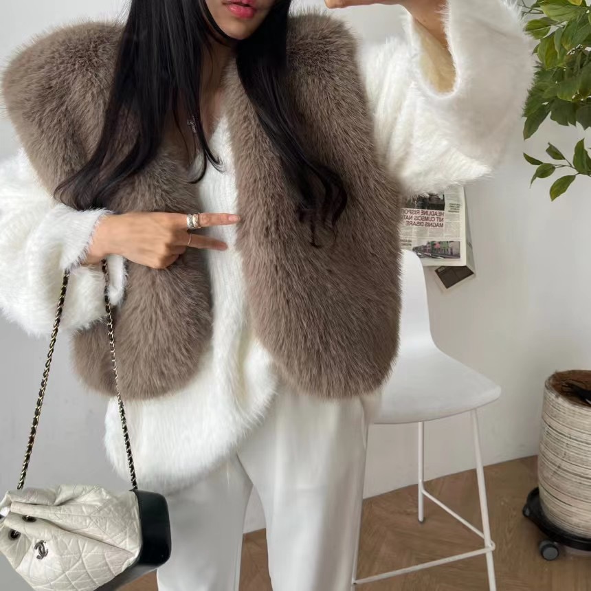 South Korea's Dongdaemun Winter New Style Fashionable Imitation Fox Fur Short Vest and Waistcoat