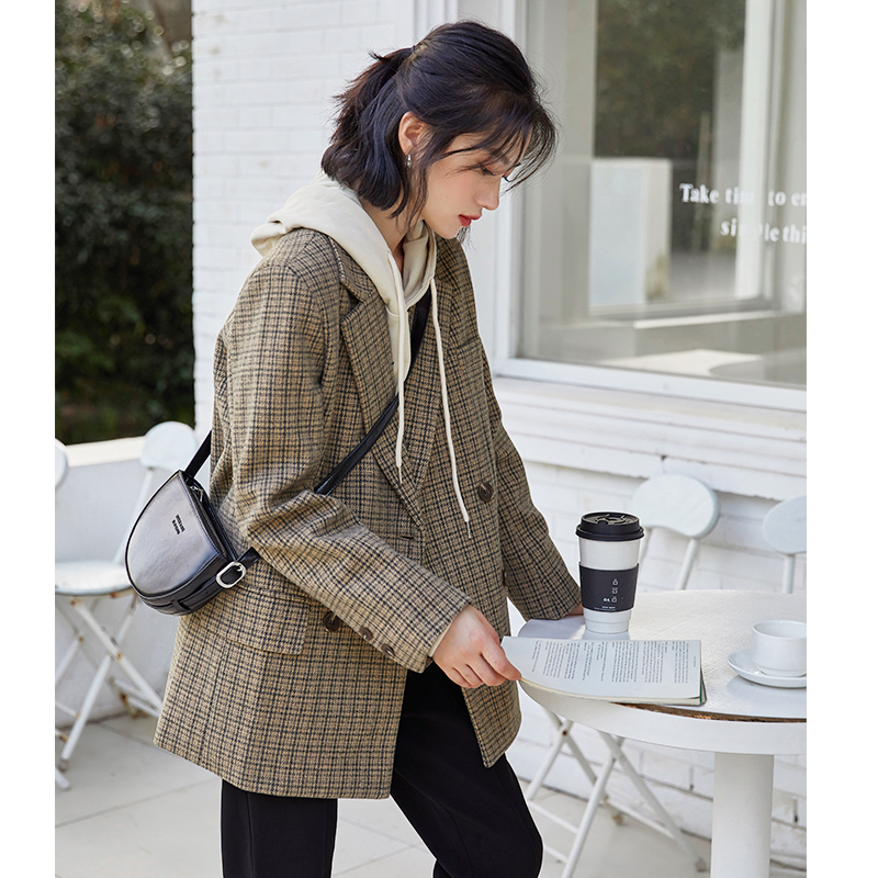 Actual shot of Korean loose suit jacket for women 23 autumn and winter new style retro woolen small man suit woolen coat