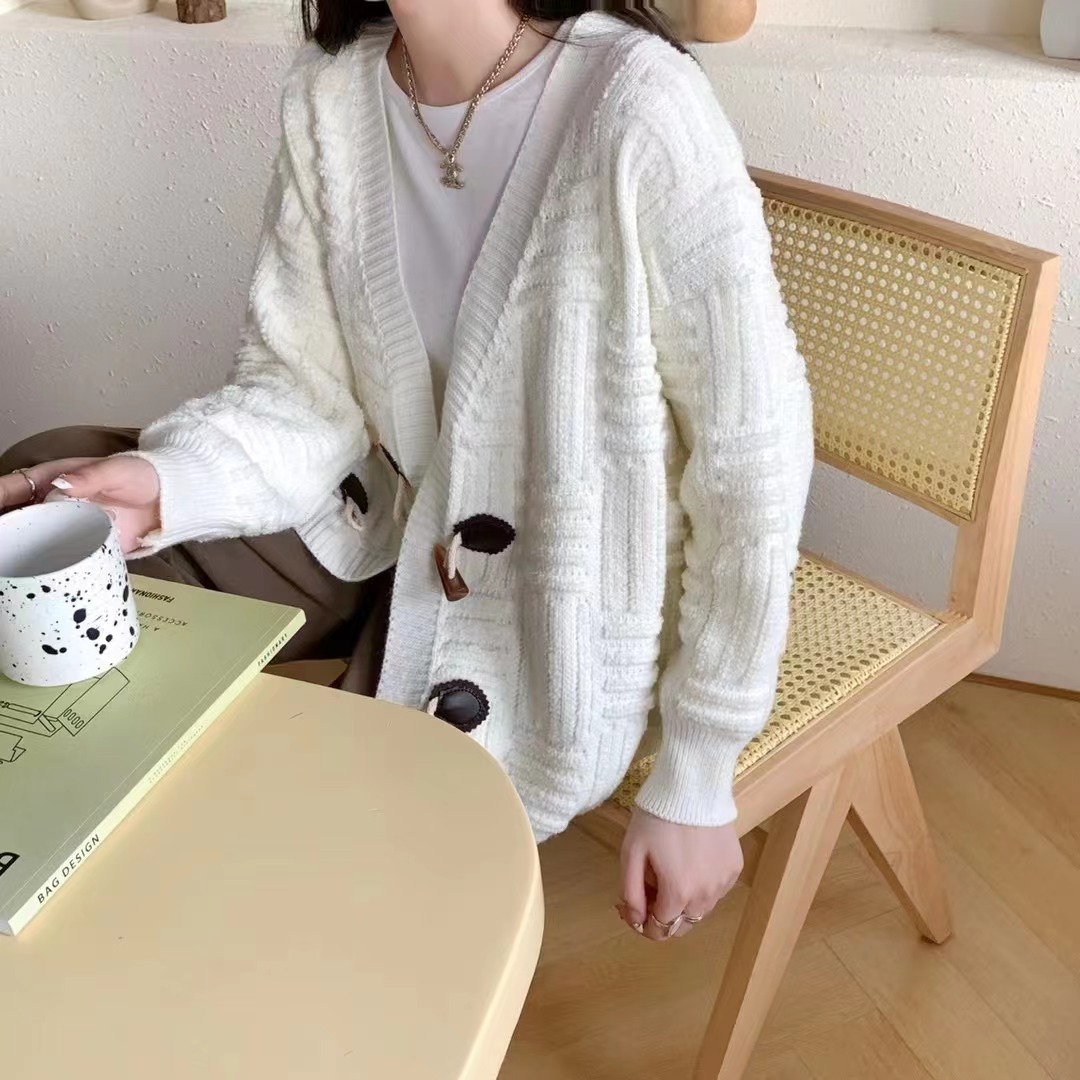 Real shot v-neck knitted cardigan women's twist sweater jacket 2023 new spring and autumn versatile foreign style loose outer wear