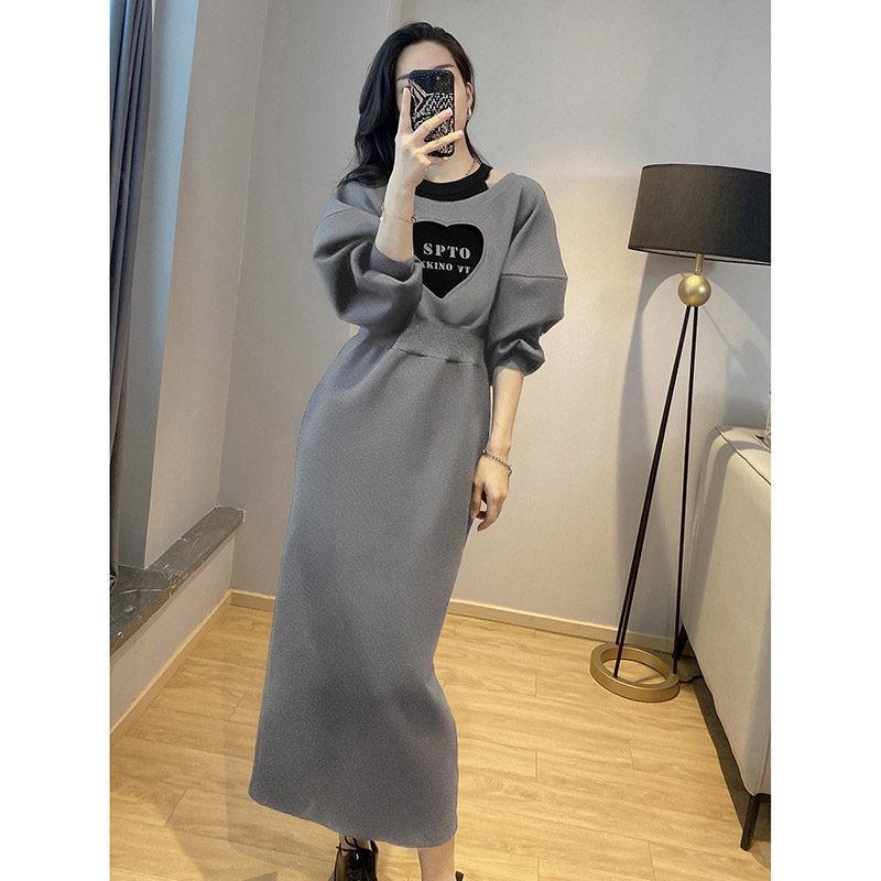 Gray waisted off-shoulder dress for women, designer fake two-piece long skirt, autumn 2023 new style, European station, European goods trend