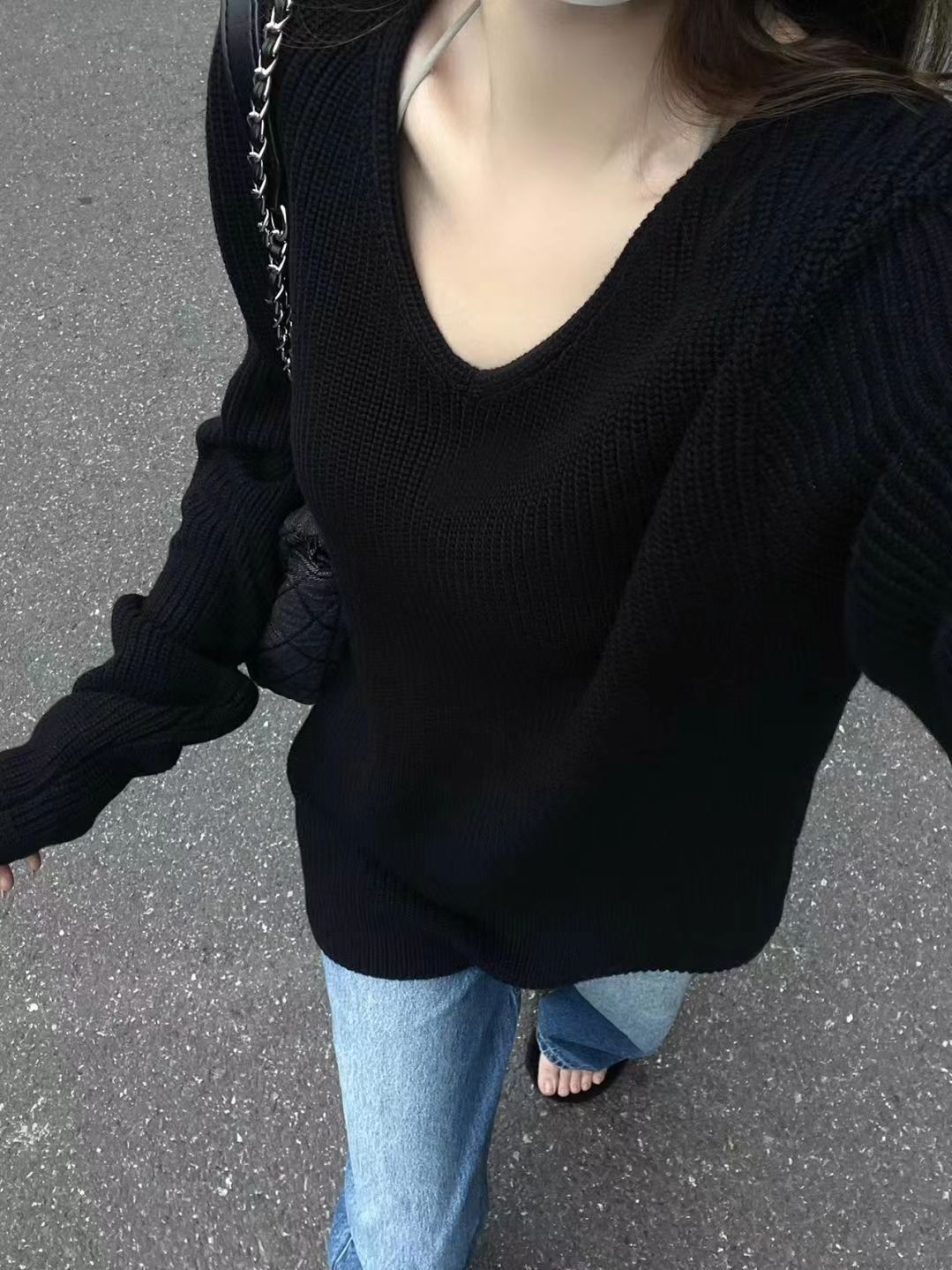 秋冬季新款韓系慵懶風復古日系小眾設計感黑色v領大版毛衣女