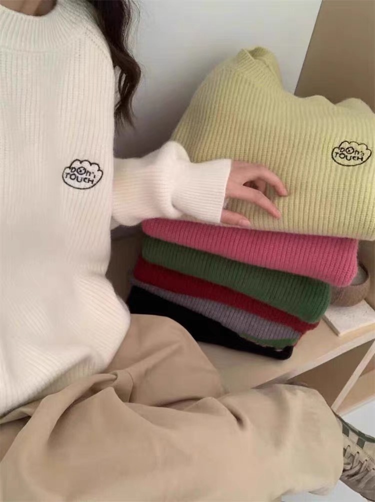 Designed college style embroidered round neck sweater for women in autumn and winter new Korean style loose and versatile long-sleeved sweater top