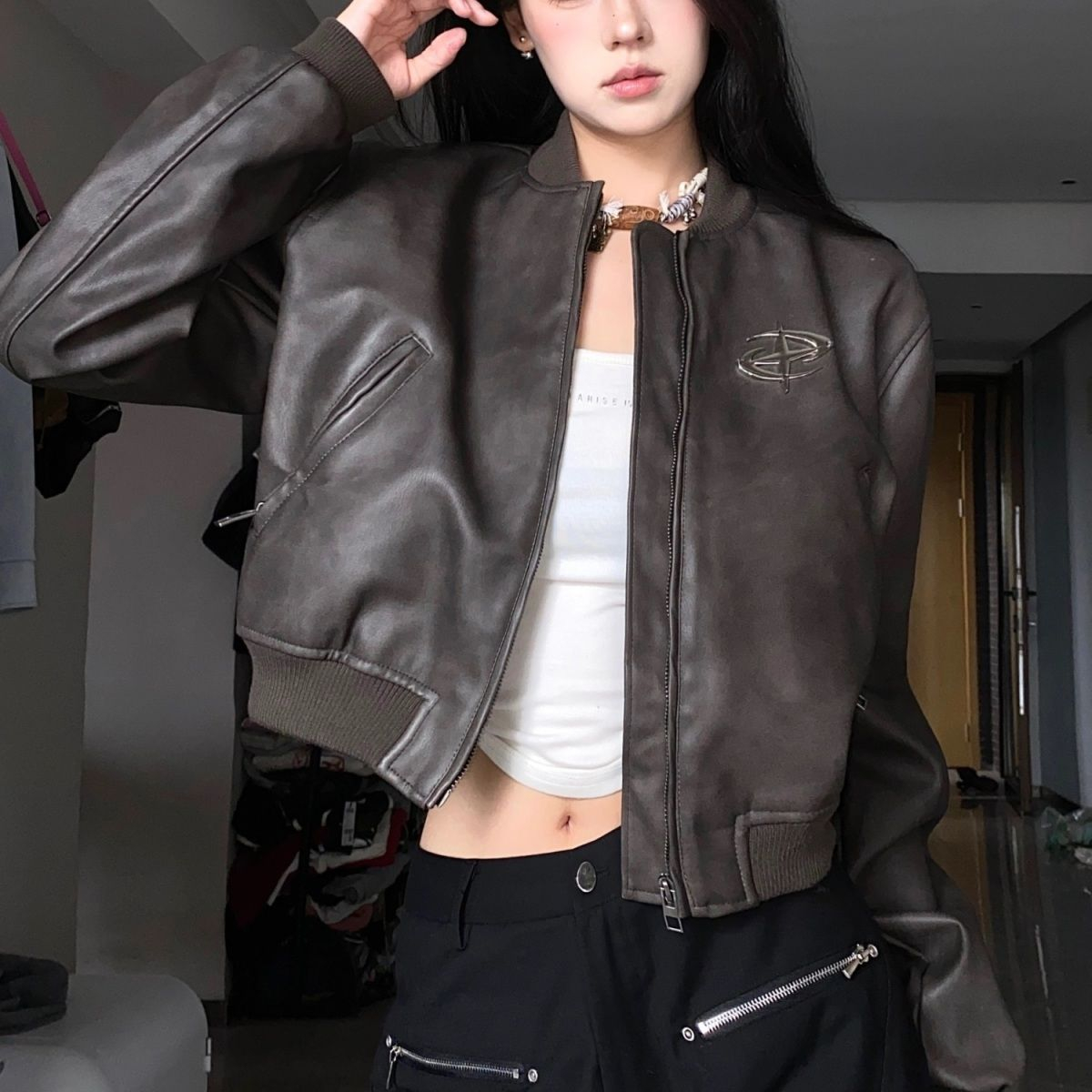 美式復古棕色短款機車小皮衣pu夾克棒球服外套女2023秋冬