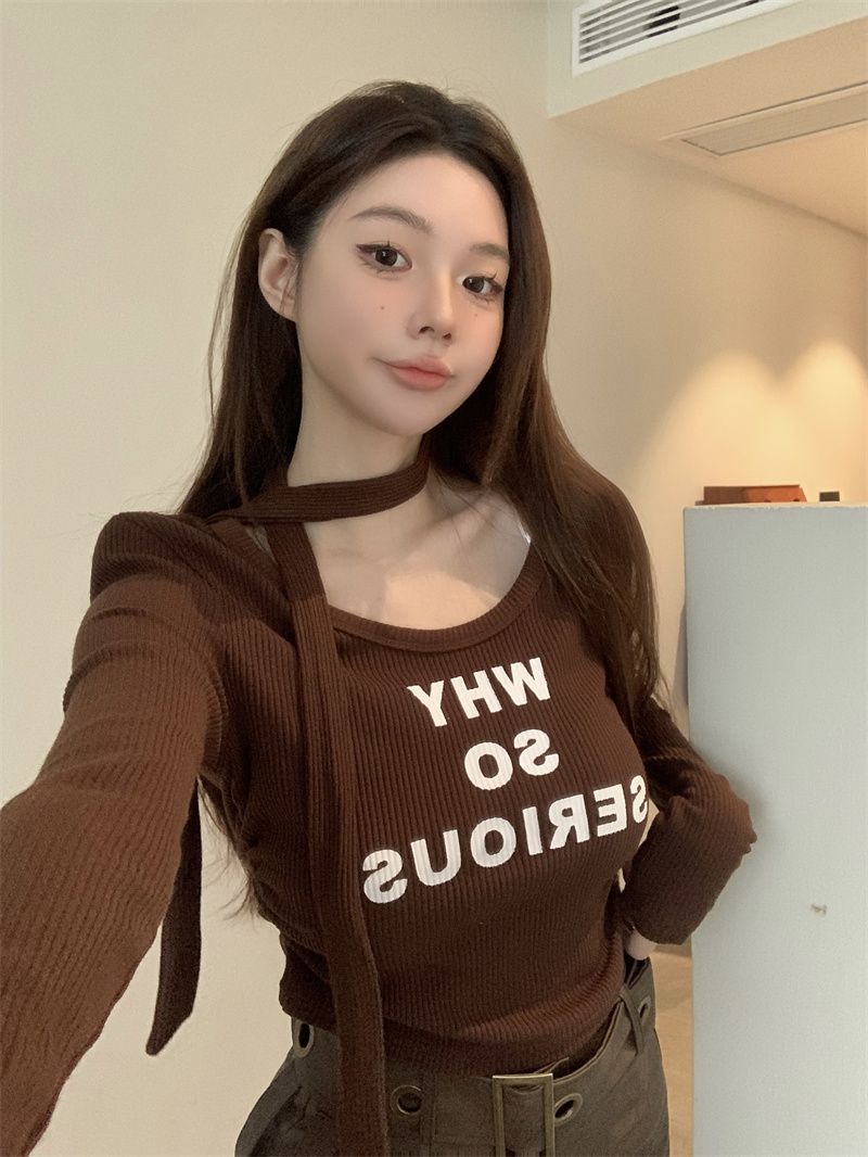 實拍  百搭修身U型領設計感別致印花字母螺紋棉打底長袖上衣