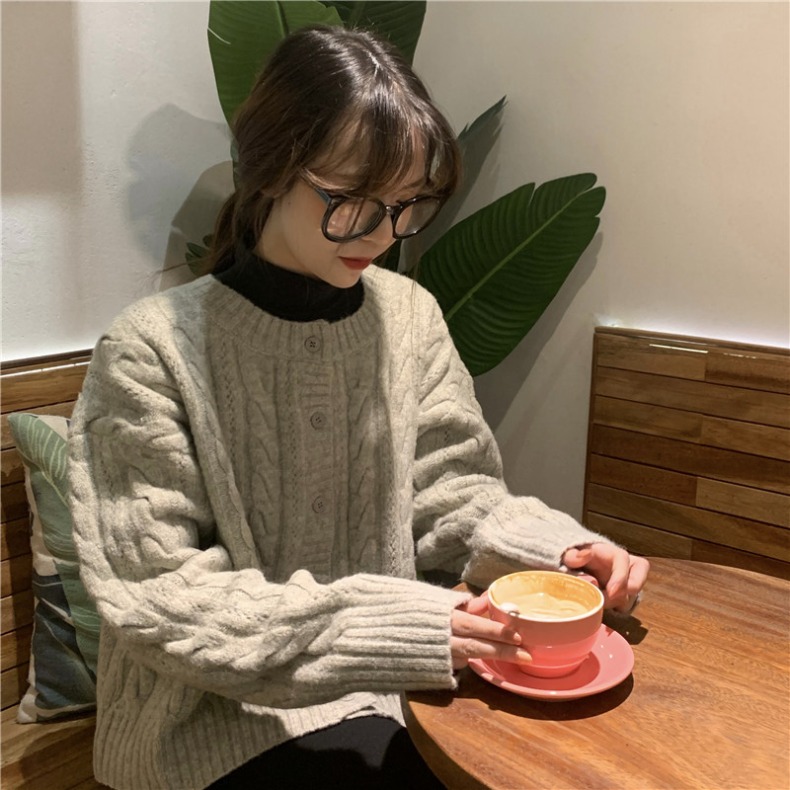 懶惰風加厚毛衣麻花短款單排扣2023秋冬新款開衫針織圓領寬鬆外套