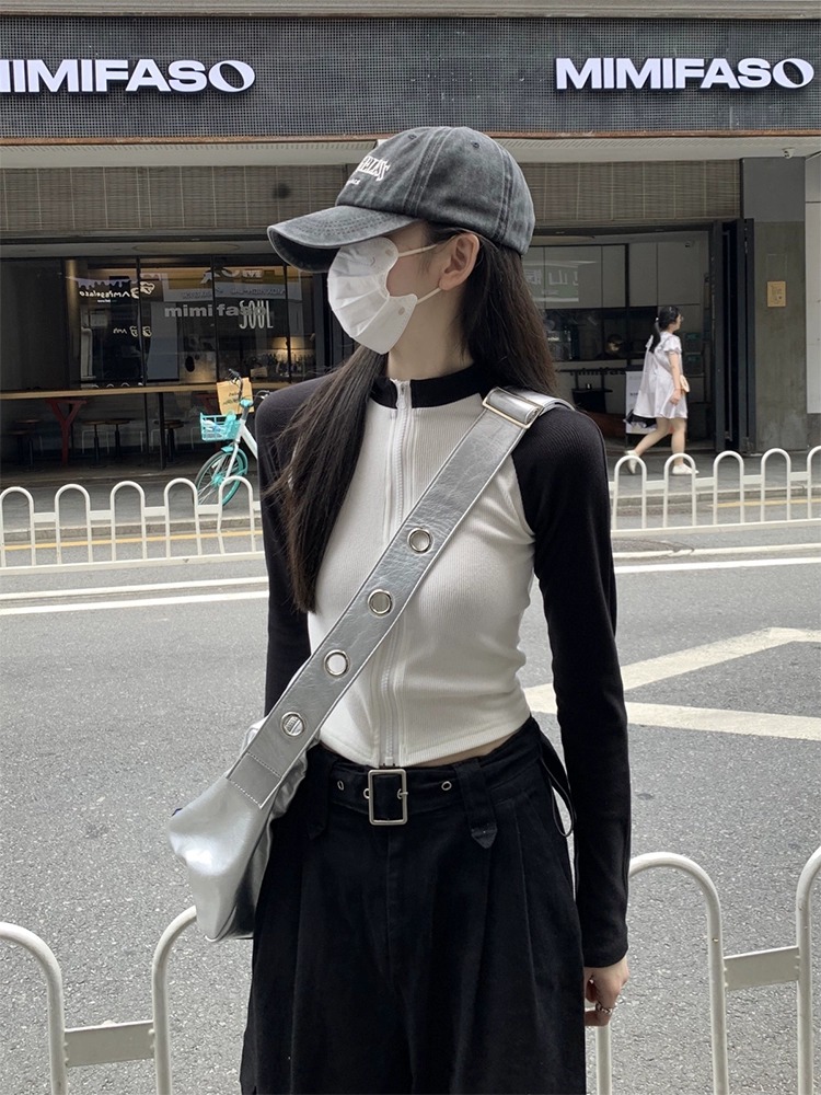 甜酷風立領撞色拼接長袖T恤女秋季氣質修身顯瘦短款上衣