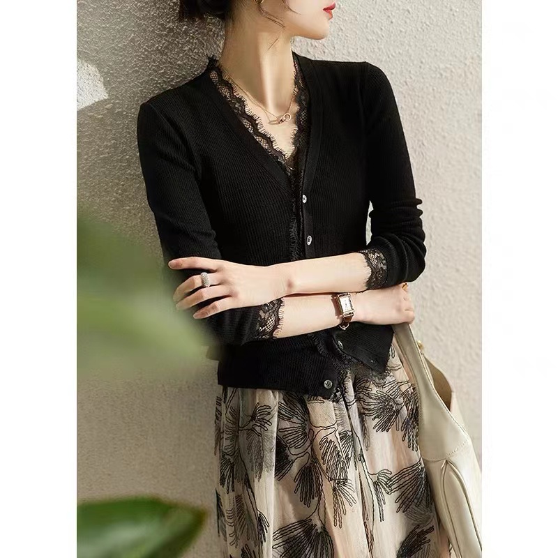 のxiaohange gentle age-reducing temperament lace all-wool knitted cardigan top for women spring and autumn ZY258905AG