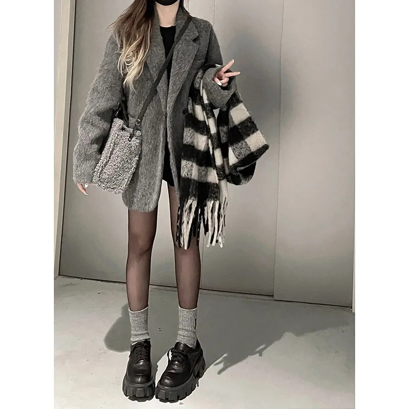 短款呢子大衣女秋冬季毛呢外套2023新款小個子加厚赫本風冬天
