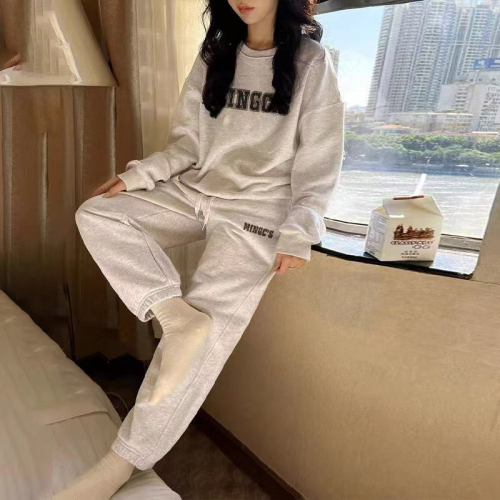 Suit women's casual fashion loose sportswear high-end velvet thickened outer sweatshirt and leggings pants two-piece set