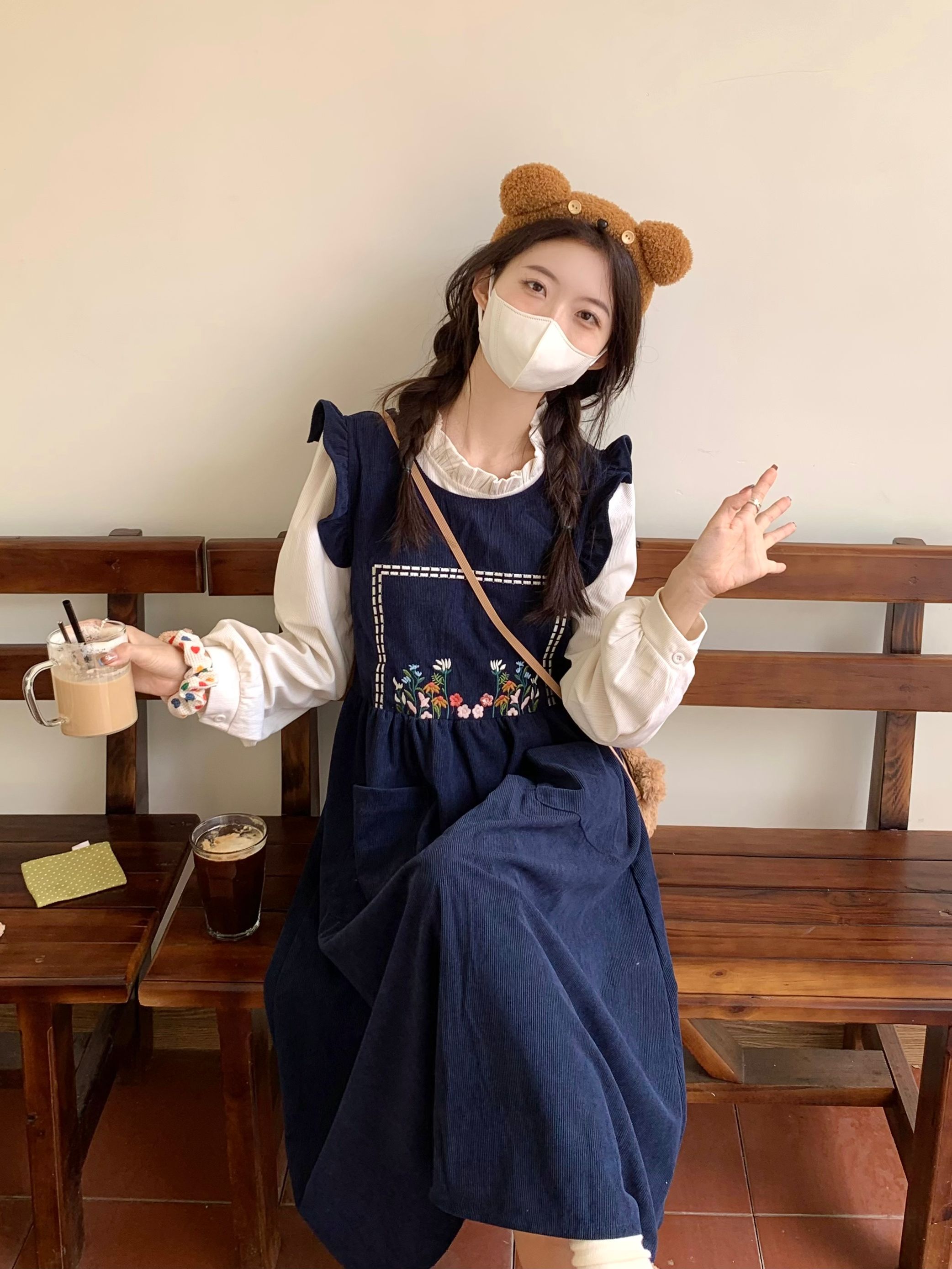 Actual shot ~ Retro corduroy colorful embroidered flying sleeves tank top shirt suit