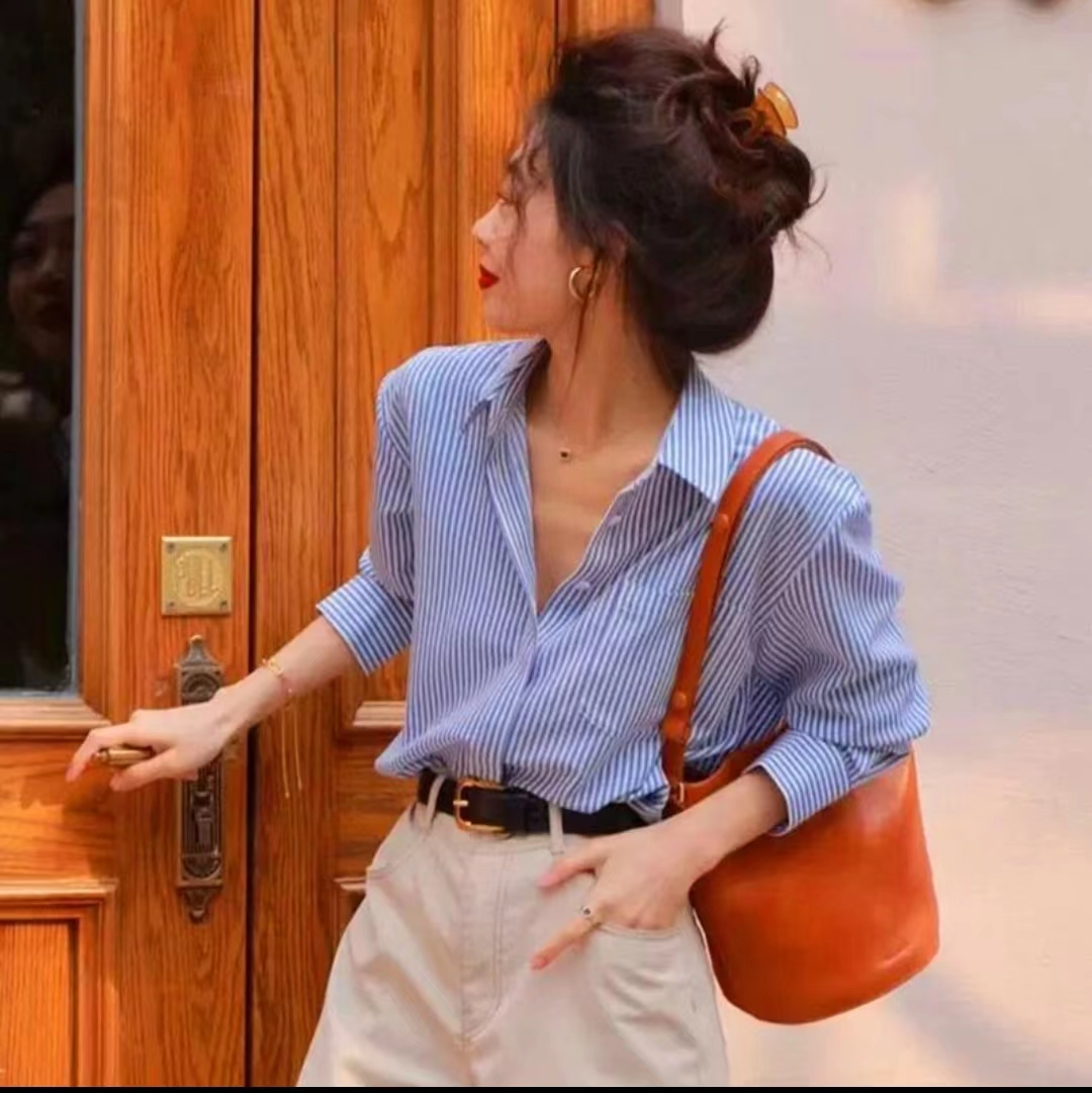 秋新款藍色條紋襯衫女款外穿小眾法式上衣小個子洋氣時尚高端襯衣