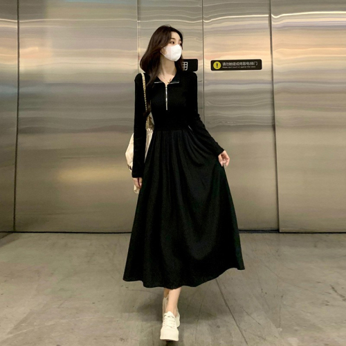 2023 new autumn high-end long-sleeved dress women's little black dress early autumn French style long dress