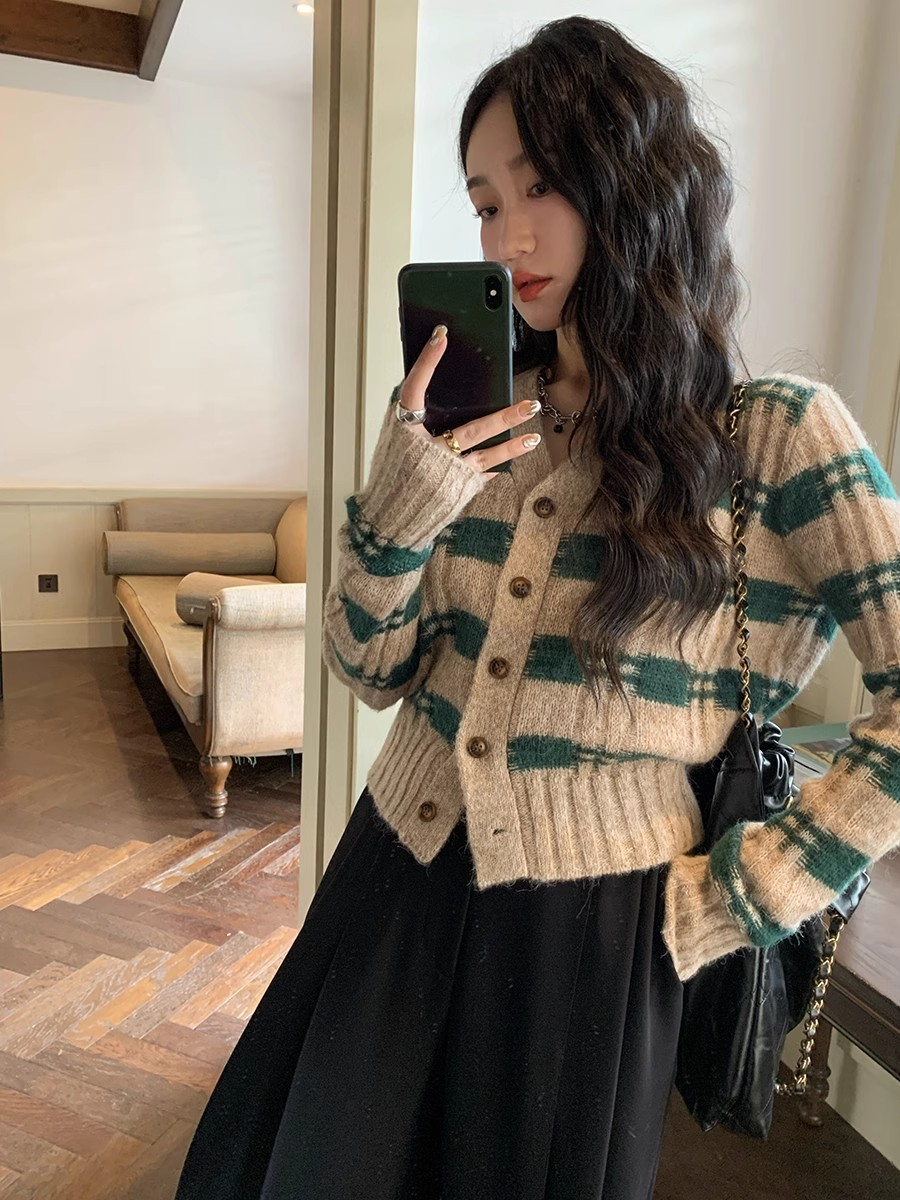 任小藝春秋復古v領條紋拼色開衫毛衣外套女短款設計感針織衫上衣