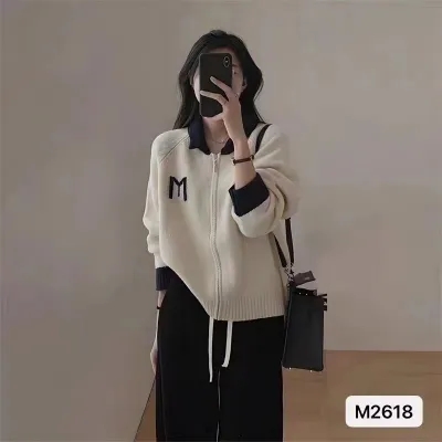 2023秋冬新款韓版高級感翻領雙頭拉鏈字母提花寬鬆開衫上衣女