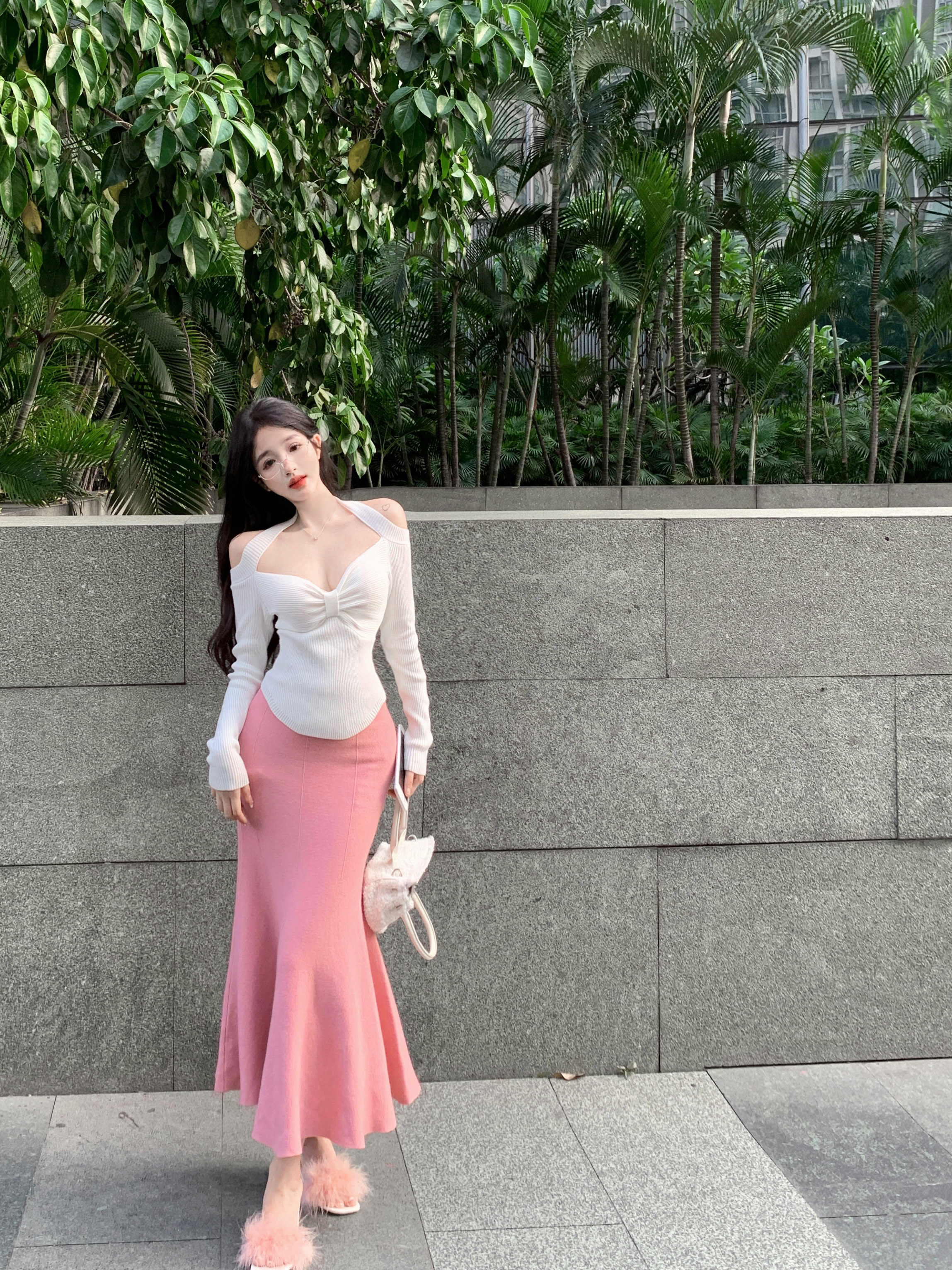 Real shot~ Slim knitted bottoming shirt, pure desire and carefulness, off-shoulder long-sleeved top, high-waisted fishtail skirt