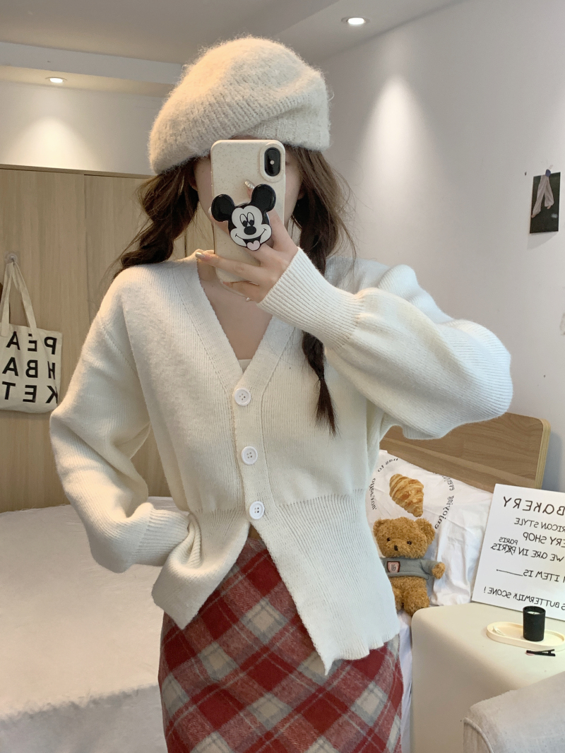 實拍 V領開衫早秋外搭針織衫女新款外套設計感小眾內搭上衣
