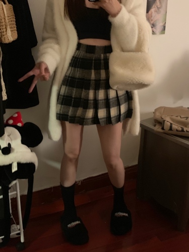 Real shot of skirt for women in autumn and winter plaid woolen high waist red small A-line pleated skirt short skirt