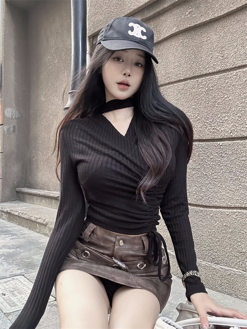 Real shot v-neck halterneck long-sleeved sweater women's autumn slim-fitting short bottoming shirt drawstring strap top