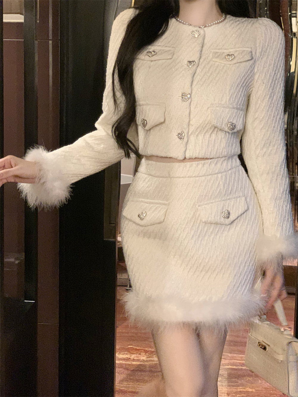 Real shot of fashionable tweed love button fur sleeve jacket spliced ​​high waist skirt suit