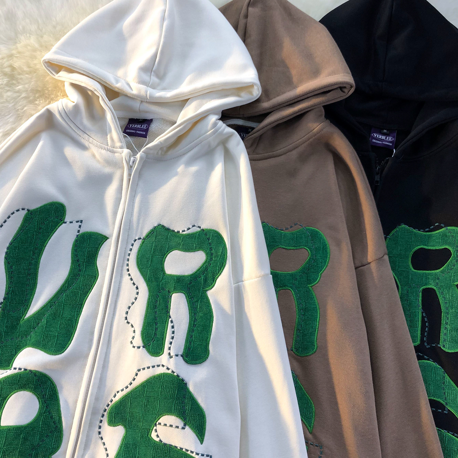 大魚鱗260克100%聚酯纖維 薄款衛衣女連帽字母刺繡 後包條雙層帽