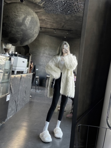 Real shot~Autumn and winter high-end arctic velvet temperament casual cardigan jacket + high-waist outer leggings