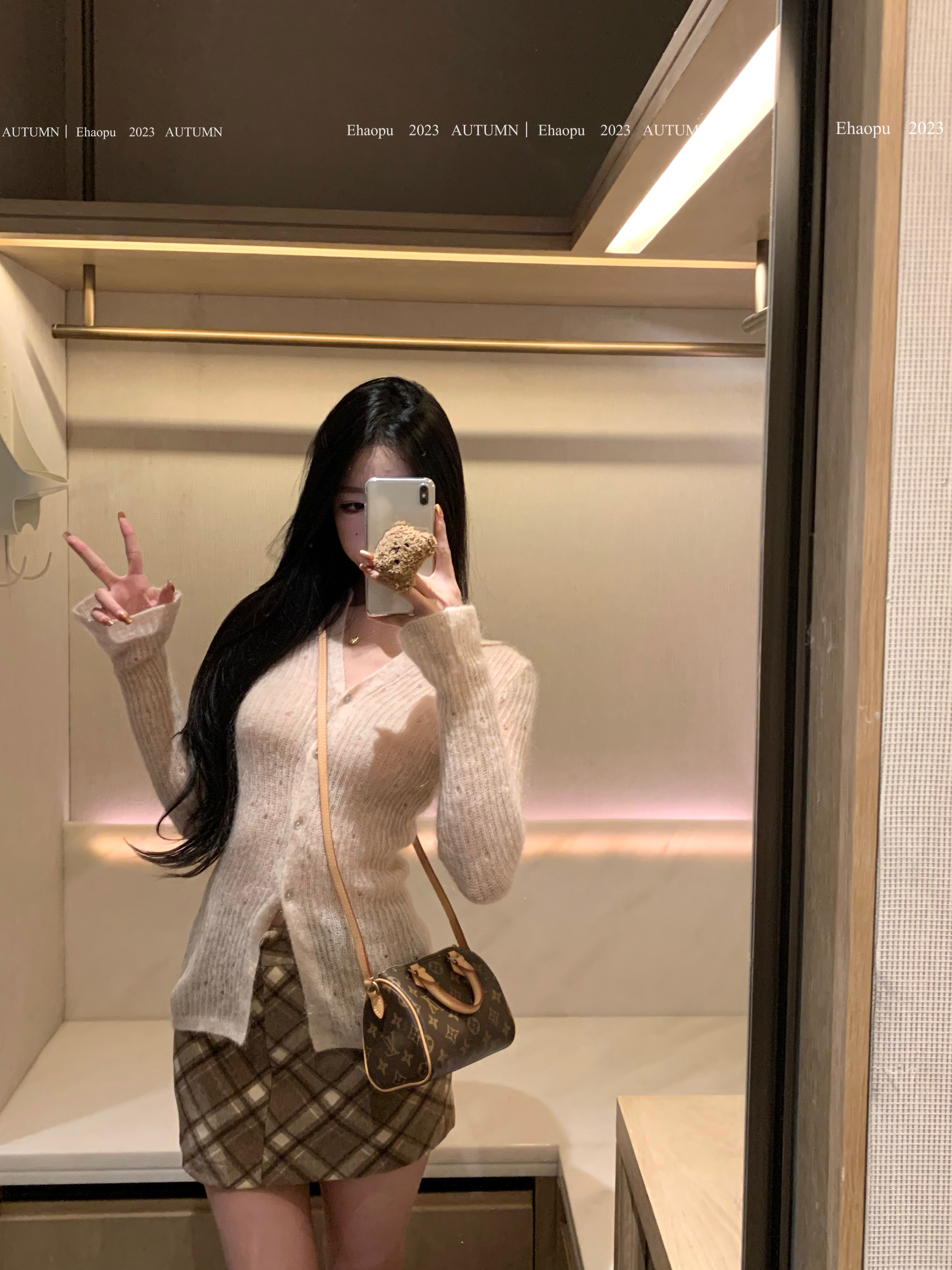 Actual shot of Nuonuo Hakimi mohair lapel ripped sweater Maillard preppy skirt