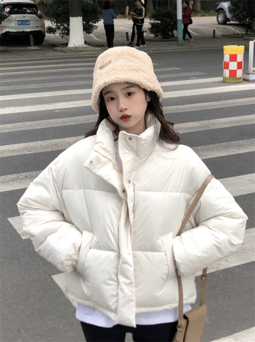 Real shot of down jacket for women in winter, thickened casual bread coat, Korean style cotton jacket, loose cotton jacket, trendy