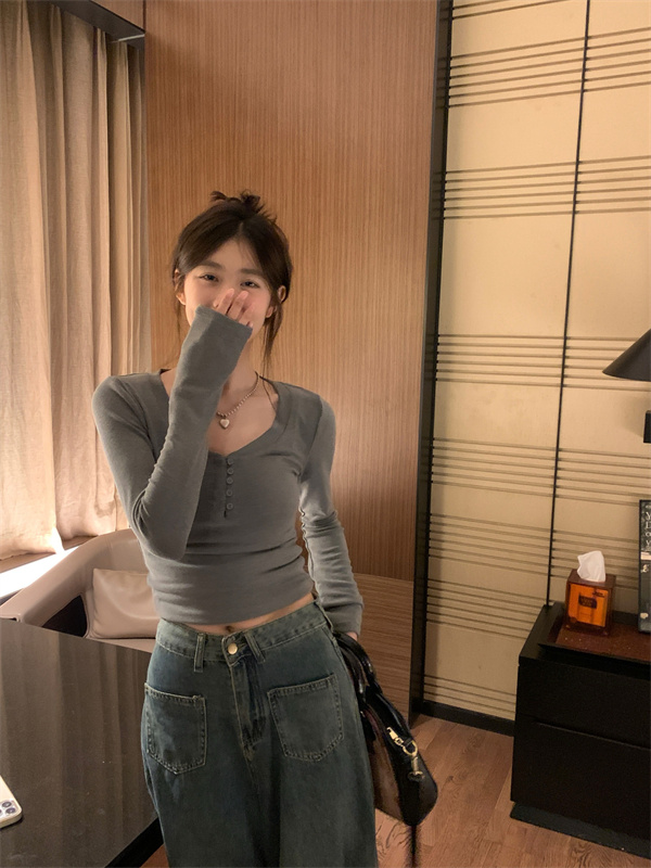 Real shot of Autumn figure-showing inner layering pure desire T-shirt slim long-sleeved top