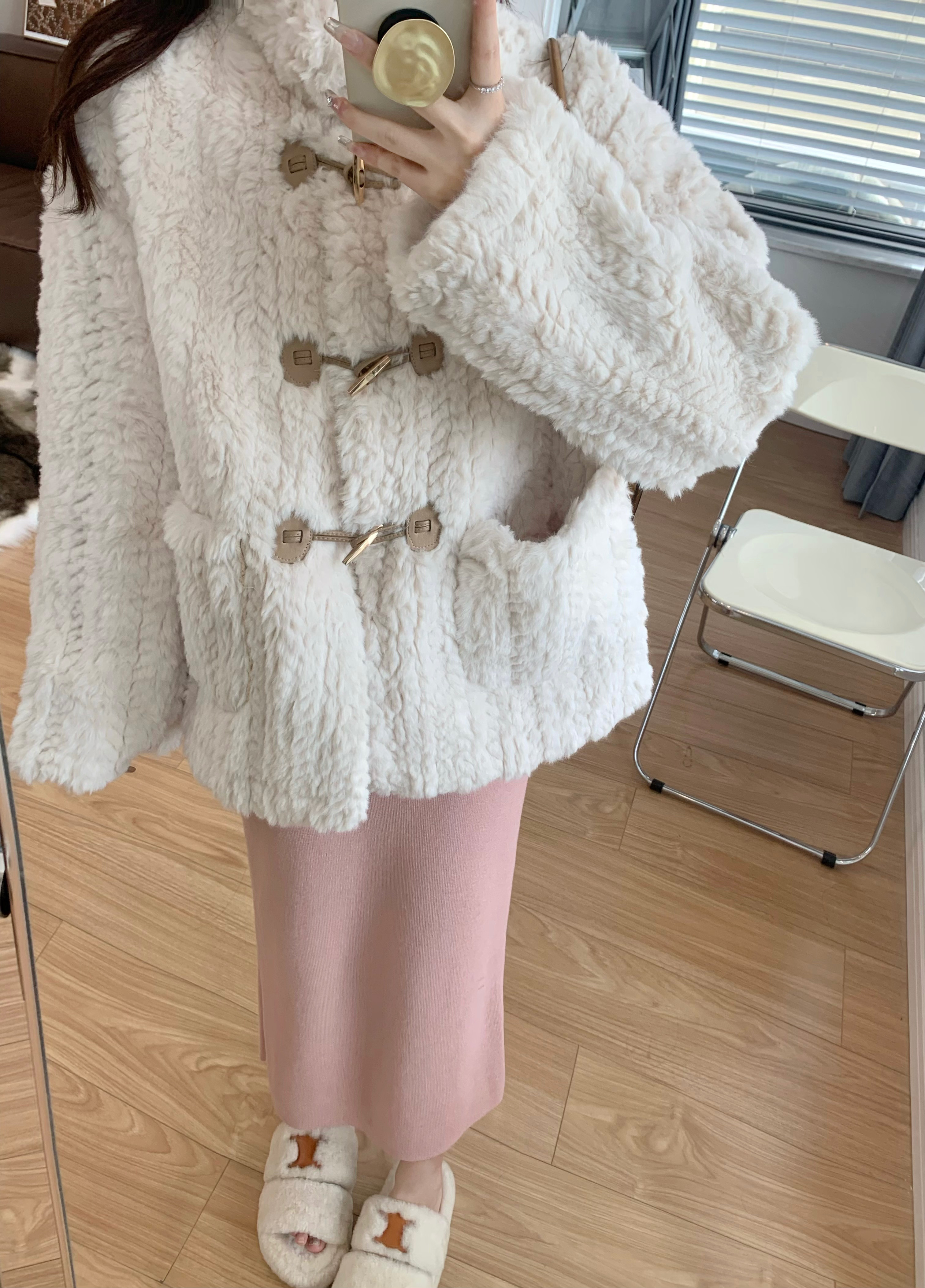秋冬原版質量 2023秋冬毛茸茸外套女