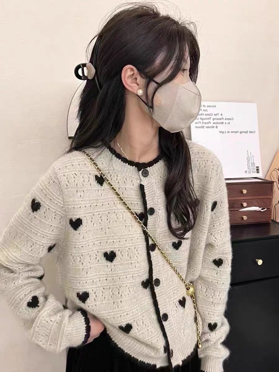 森系甜美減齡愛心拼色針織開衫女2023春秋新款寬鬆單排扣毛衣外套