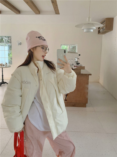 Real shot of new winter couple's stand-up collar thickened bread coat with design sense sleeves and detachable two-wear cotton coat for women