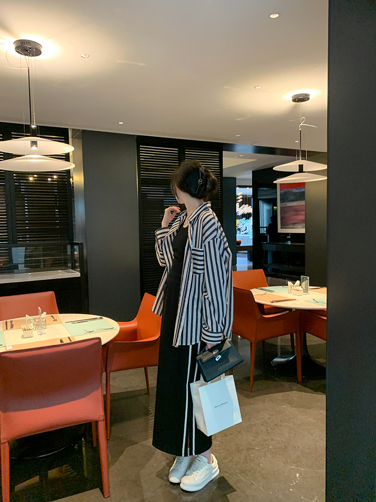 JHXC條紋防曬襯衫上衣女秋季薄款2023新款慵懶風寬鬆休閒襯衣外套