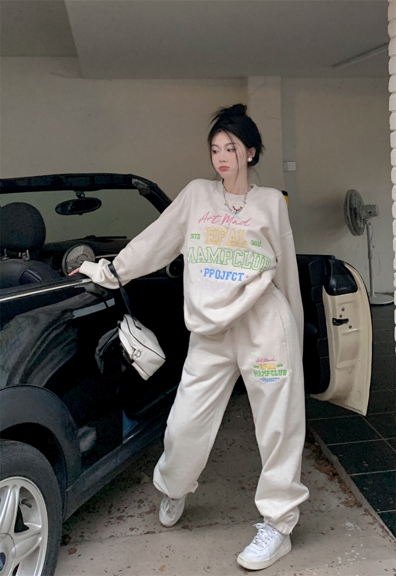 Real shot of velvet colorful letter embroidered round neck sweatshirt + drawstring embroidered casual sweatpants