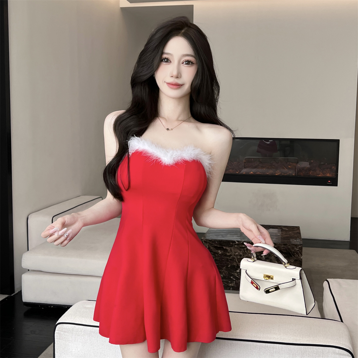 Real shot of the new sexy Christmas baby high-quality fur stitching tube top and large swing bottoming dress