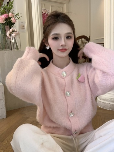 Real shot of sweet mink velvet sweater for women in autumn and winter, high-end metal button sweater jacket, gentle style top