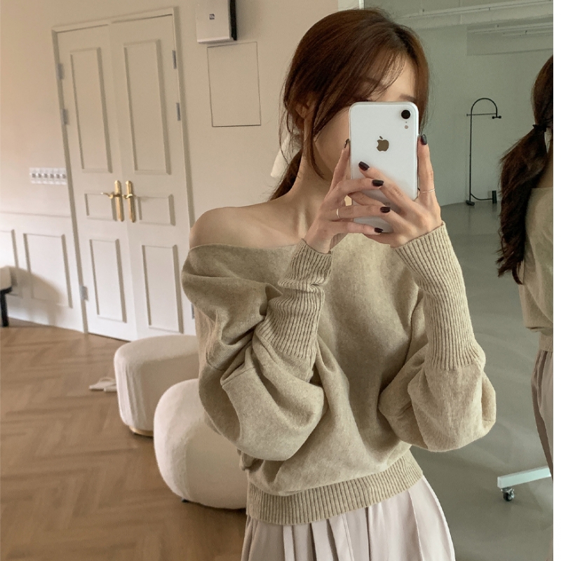 ~Early autumn temperament single-sided shoulder bat sleeve sweater top short jacket