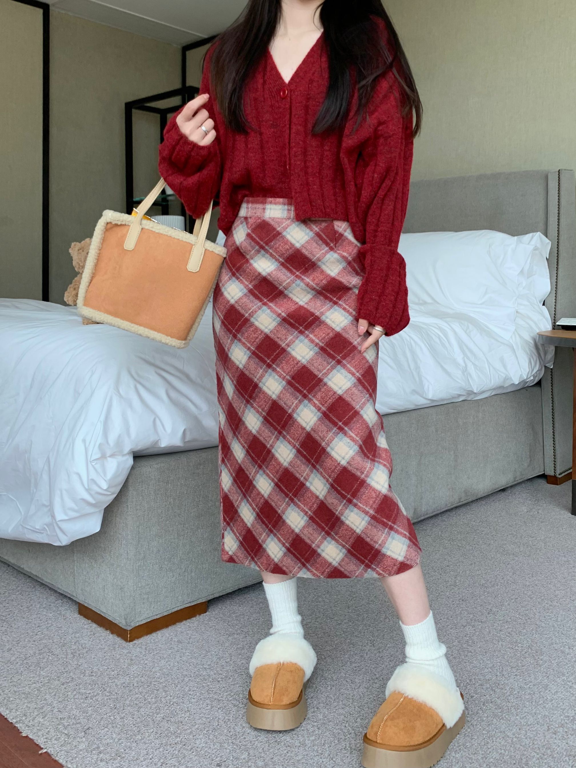 Real shot ~ Retro red v-neck woolen short knitted cardigan + plaid mid-length A-line skirt