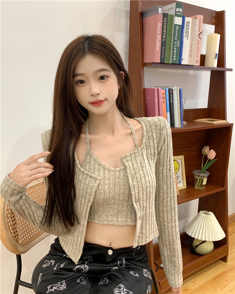 Actual shot of plush cardigan top + halter neck suspender two-piece set