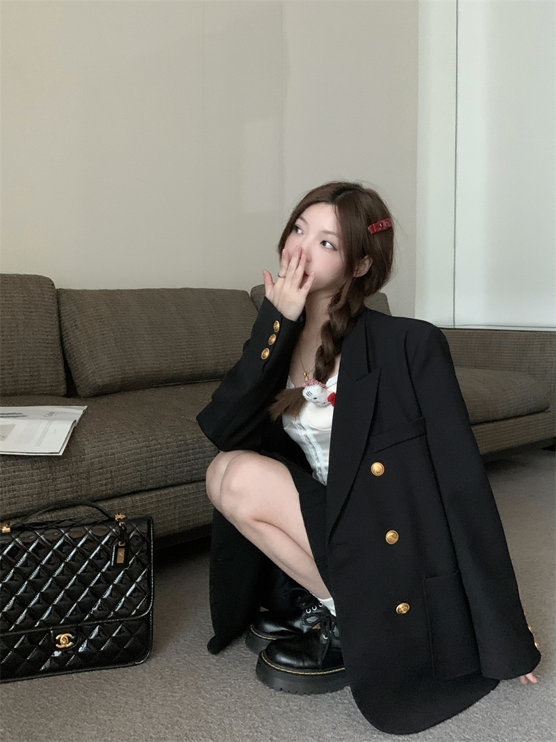 Actual shot ~ Designed gold button suit jacket for women 2023 early autumn new loose silhouette gun lapel top