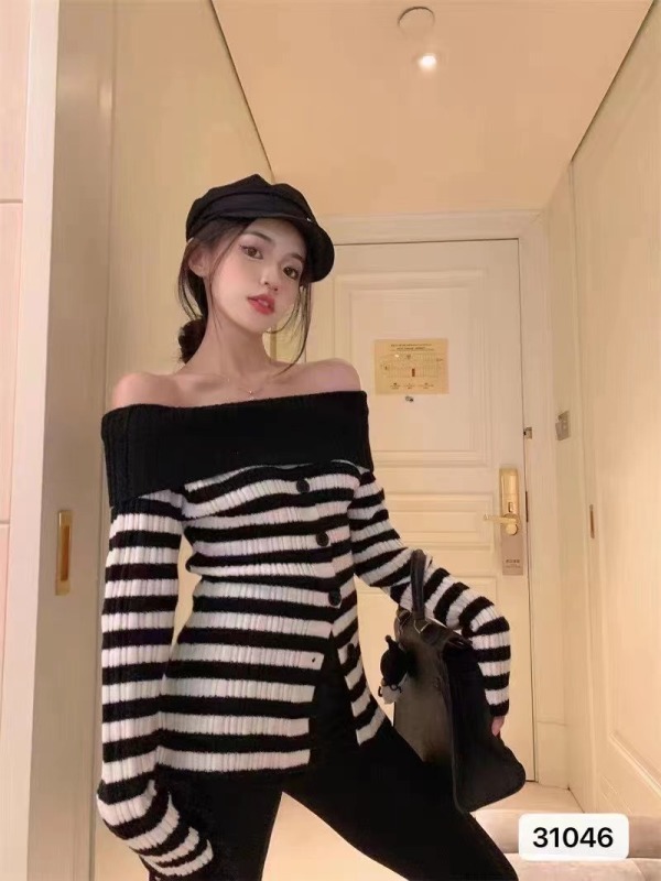 春秋黑白條紋長袖打底衫女2023新款一字肩小眾設計感辣妹性感上衣