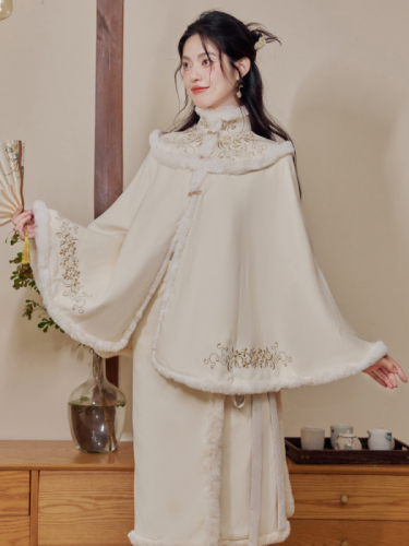 Song-made Han element Hanfu Nanzhi cloak embroidered shawl coat spiral skirt skirt autumn and winter two-piece suit