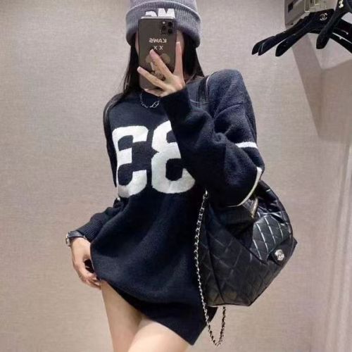 2023 women's loose sweater autumn and winter new design niche Korean style lazy style loose versatile knitted top trend